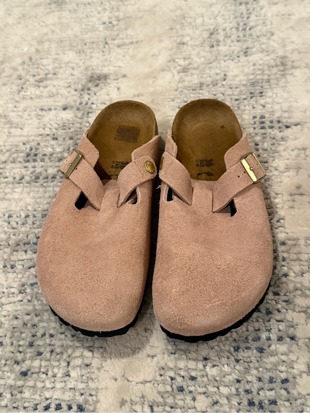 Birkenstock Suede Leather Boston in Light Rose size 38. Worn only once.